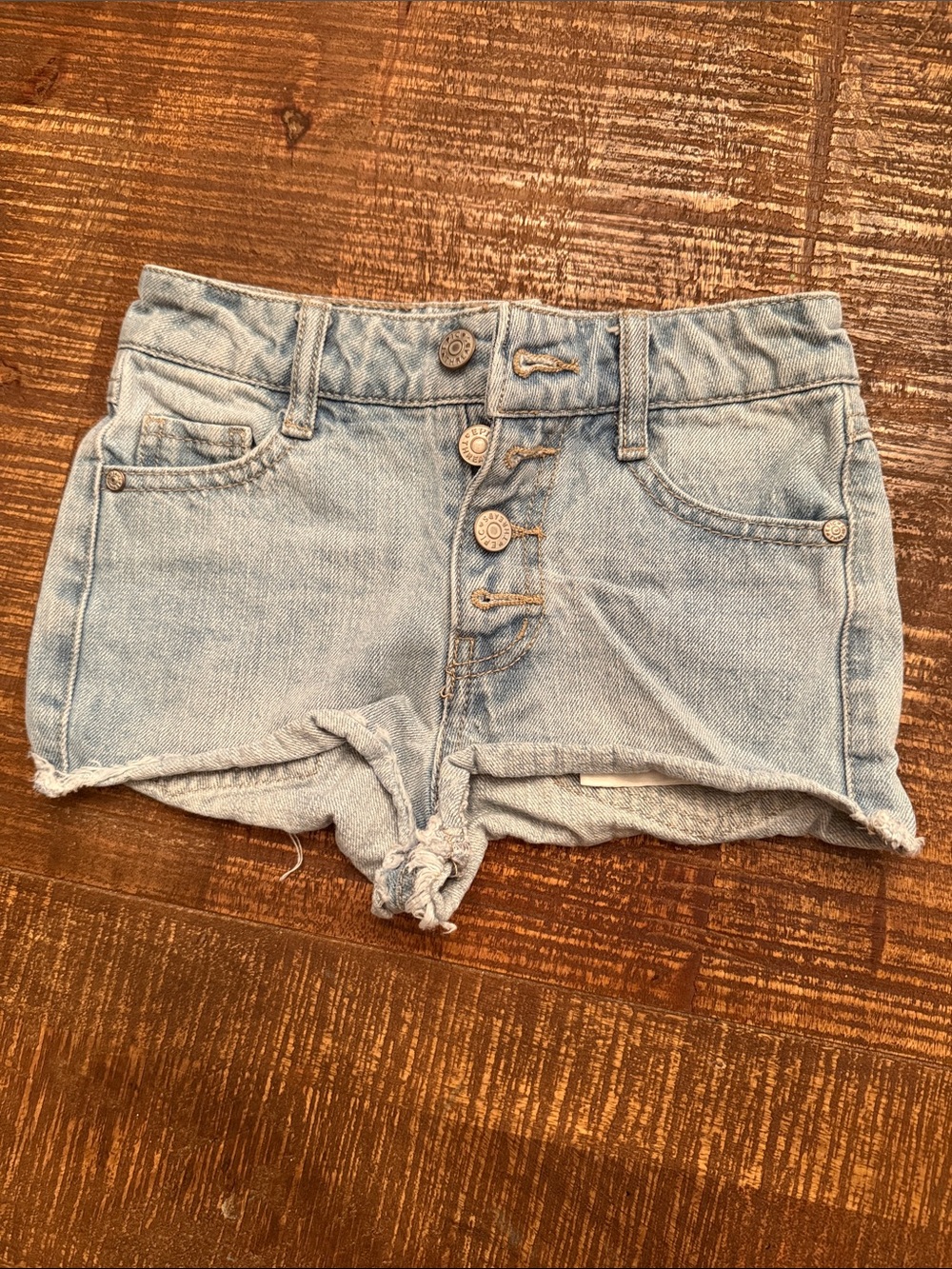 Epic Threads Light Wash Button-Front Denim Shorts